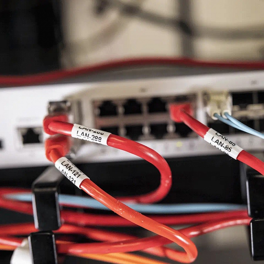 Етикетен принтер Brother PT-E310BTVP