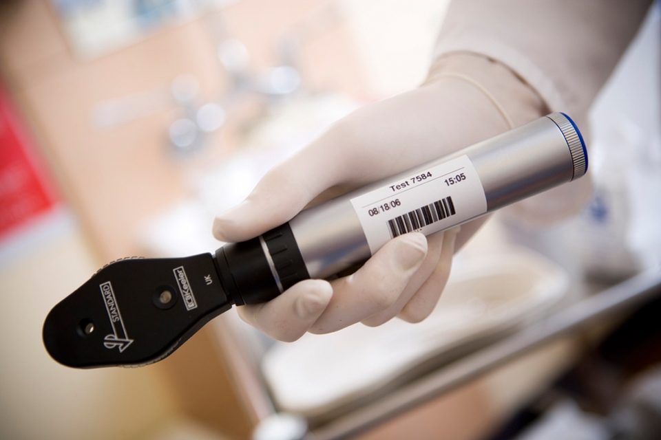 Consumable brother tze-s251 tape black on white, 24mm, 8m