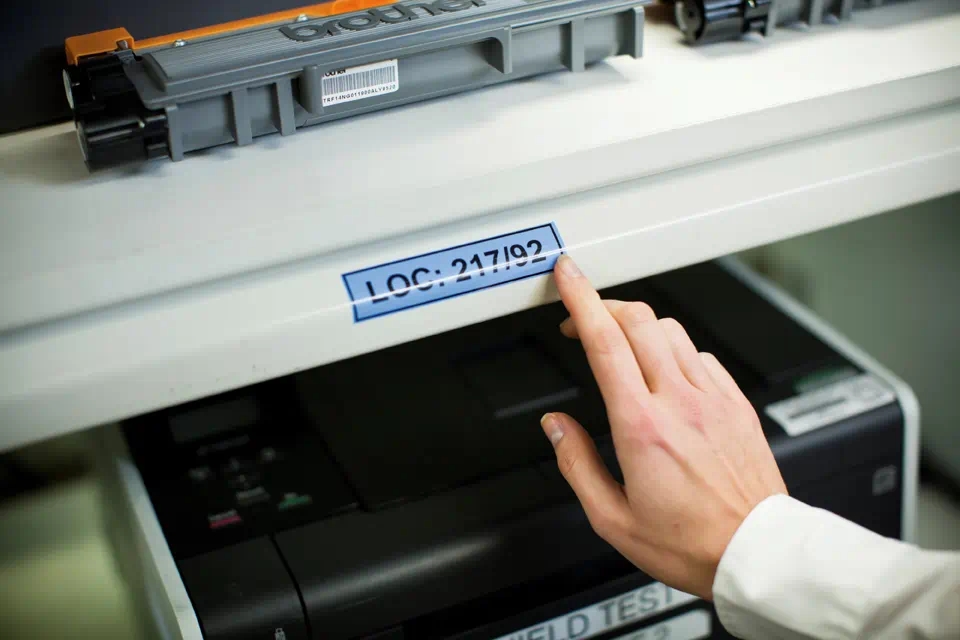 Консуматив Brother TZe-551 Tape Black on Blue, 24mm, 8m