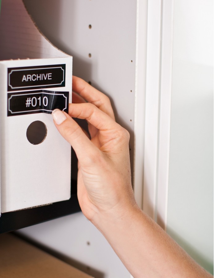 Консуматив Brother TZe-355 Tape White on Black 24mm, 8m